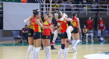 Voleybolda Karşıyaka-Göztepe derbisi oynanacak