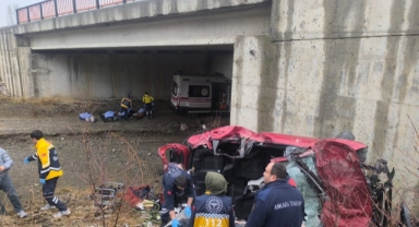 Ankara’da otomobil şarampole uçtu: 5 ölü