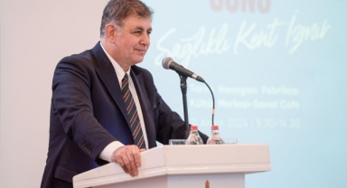 Başkan Tugay’dan İnsan Hakları Günü etkinliğinde açlık, yoksulluk, işsizlik mesajı