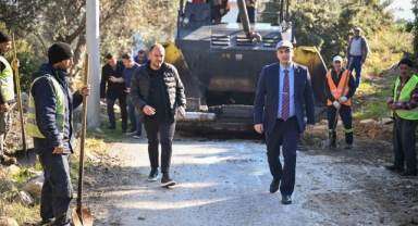 Bornova’da 8 mahalleye eş zamanlı asfalt serimi