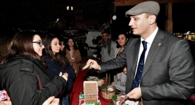 Bornova Küçük Park’ta Yeni Yıl coşkusu