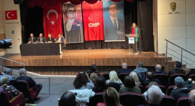 CHP Karşıyaka'nın 'Danışma Kurulu' mesaisi… Ünsal'dan 'çekme beni' tepkisi!