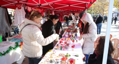 Çiğli’de yeni yıl kermesine büyük ilgi