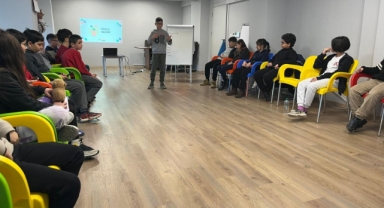 Çocuklar sandık başında... İzmir Çocuk Meclisi’nde seçim heyecanı