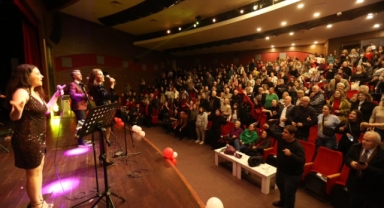 Güzelbahçeliler yeni yıl konseriyle coştu