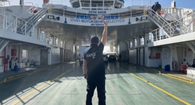 İZDENİZ’den yolculara önemli uyarı: Yolculuk bitmeden ayağa kalkmayın!