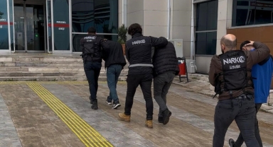 İzmir Ödemiş'te hayvan damında uyuşturucu bulundu... 3 kişi tutuklandı