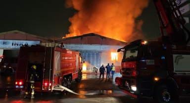 Kayseri’deki fabrika yangını 3 saatte söndürüldü