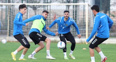 Menemen FK kupadan elendi... Lige odaklandı!