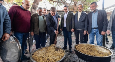 Narlıdere'degönüller bir oldu, lokmalar paylaşıldı