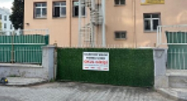 Okul yanında açılmak istenen kafeye müdür kıyağı!