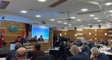 Bornova'da 'arsa' tartışması… SGK borcu meclis gündeminde!