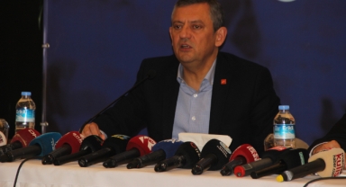 CHP Genel Başkanı Özel'den fezleke açıklaması: Vız gelir tırıs gider