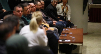 Efes Selçuk'ta çarşı düzenlemeleri için esnafın görüşleri alındı