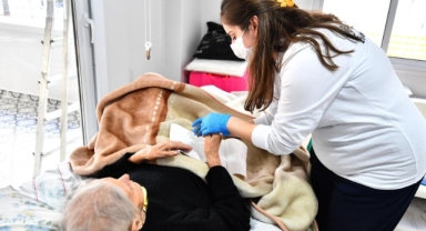 “Evde Bakım Hizmeti” yaşamlara dokunuyor