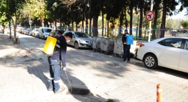 Karşıyaka’da ilaçlama mesaisi devam ediyor