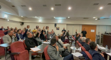 Karşıyaka'da 'safları değiştiren' plan kararı!