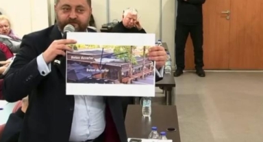 Karşıyaka Meclisi’nde AK Partili Ünal’dan ‘kaçak yapı’ tepkisi!