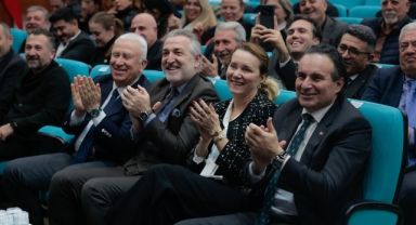 Konak’ta vefa gecesi... Spora emek verenler ödüllendirildi
