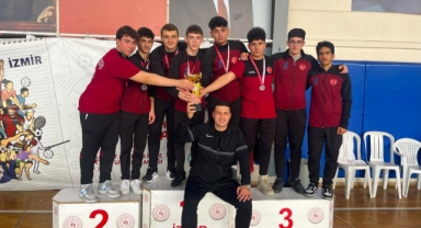 Aliağa’nın genç güreşçilerine 5 madalya birden