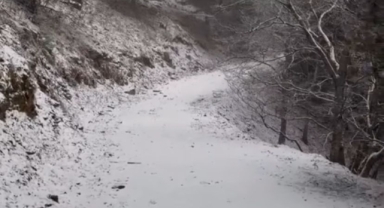Bayındır'da yüksek bölgeler bembeyaz!