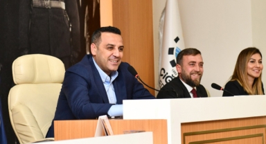 Çiğli’de emekli ve çalışana tek kuruş borç kalmadı!