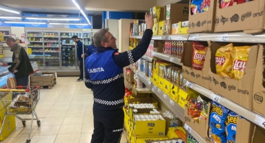 Efes Selçuk’ta zincir marketlere zabıta denetimi!