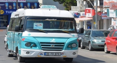 İzmir'de dolmuş şoförleri kontak kapattı!