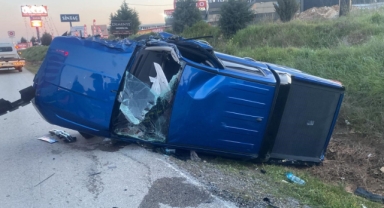 İzmir'de korkunç kaza kamerada: 1 ölü, 1 ağır yaralı