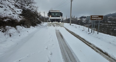İzmir’in dağlarında kar teyakkuzu