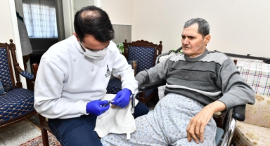Büyükşehir'den kalplere dokunan hizmet: Evde Bakım