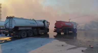 KUŞADASI BELEDİYESİ’NDEN SÖKE’DEKİ YANGINI SÖNDÜRME ÇALIŞMALARINA DESTEK