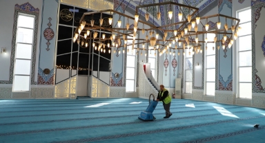 Menderes'te camiler Ramazan'a hazır