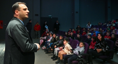 Başkan Eşki’den miniklere sinema müjdesi