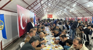Erzurum'un Binbir Hatim Geleneği İzmir'de yaşatılmaya devam ediyor