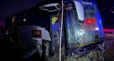 Gelibolu’da otobüs yoldan çıktı: 11 yaralı