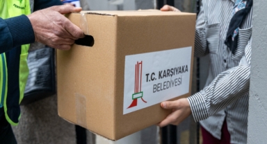 Karşıyaka Belediyesi’nden ihtiyaç sahiplerine Ramazan kolisi