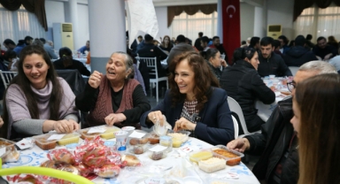 Karşıyakalılar iftar sofrasında buluştu