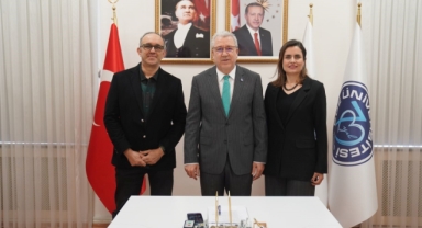 Romatizmal hastalıkların tedavi sürecini destekleyen termal eldiven geliştirildi