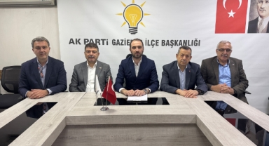 AK Parti Gaziemir İlçe Başkanı Yaşadı’dan Başkan Işık’a bir yıl salvoları!