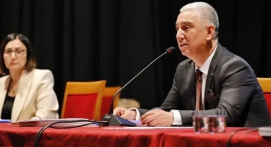 Bergama meclisinde gündem ihalede usulsüzlük iddiaları!