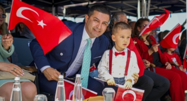 Kuşadası’nda 23 Nisan coşkuyla kutlandı