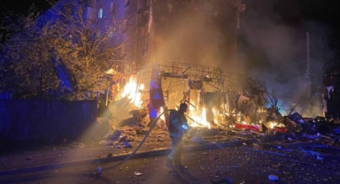 Rusya, Ukrayna’nın başkenti Kiev’i vurdu
