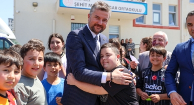 Şehit Mesut Taşar Ortaokulu'na Başkan Duman'dan ziyaret!