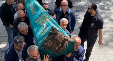 Tarkan’ın annesi son yolculuğuna uğurlandı