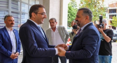 TMMOB'a Aslanoğlu'ndan yanıt gecikmedi: Partimizin öz evladıdır!