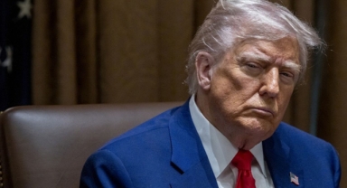 Trump, Harvard’ın 2.2 milyar dolarlık federal fonlarını durdurdu