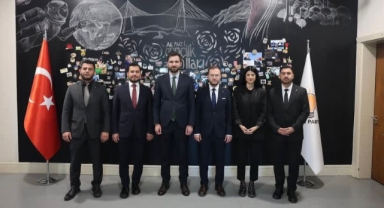 AK Parti Karşıyaka Gençlik Kollarına Av. Ali Oğuzhan Temel atandı