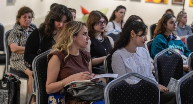 Akdeniz Akademisi Demokrasi Okulu açıldı