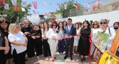 Bayraklı’da üreten kadınlar el sanatlarını sergiledi